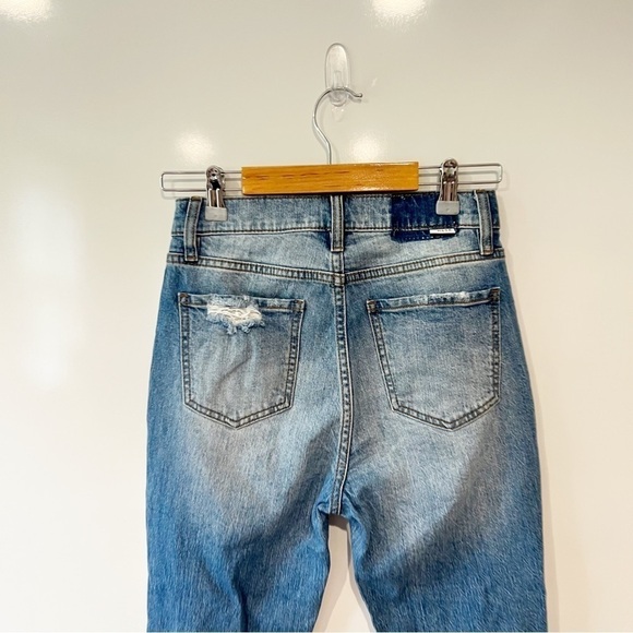 Urban Outfitters Daze Denim Shy Girl High-Waisted Cropped Flare Jean - Picture 6 of 11